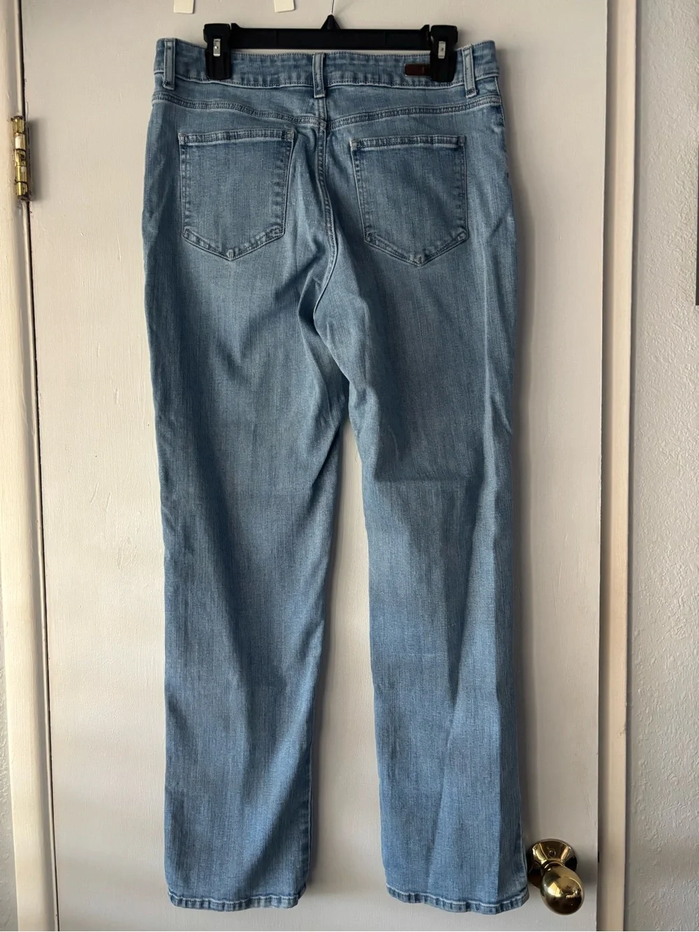 Lee classic straight